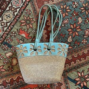 Cole Haan straw & leather bag 🌟